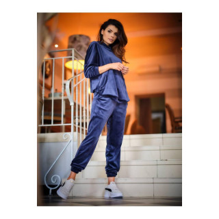 Temno moder ženski pulover iz velurja