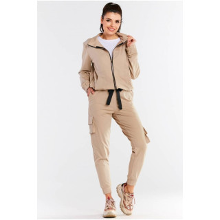 Udobni ženski žepi v bež barvi z ohlapnim krojem