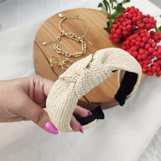 Slamnat naglavni trak z vozlom v krem barvi