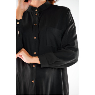 Črna elegantna srajca s stoječim ovratnikom