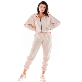 Ohlapne ženske hlače v bež barvi