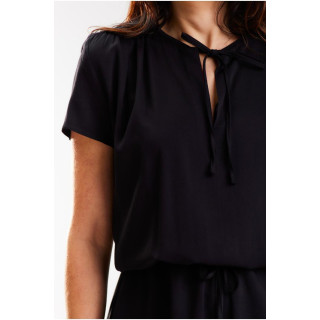 Ženska poletna obleka v črni barvi