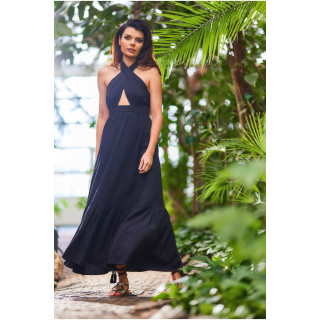 Ženska dolga črna obleka z razkritim hrbtom