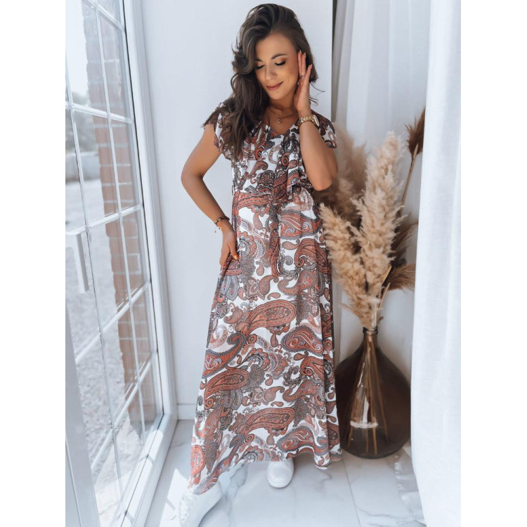 Dolga bela obleka z vzorcem