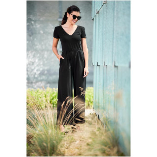 Ženski črn kombinezon s širokimi hlačami