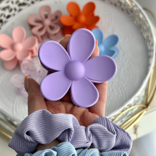 Vijolična sponka za lase