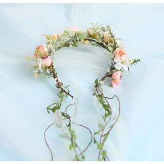 Cvetlični ženski venec za lase