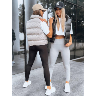 Svetlo sive rebraste pajkice z majhnim napisom