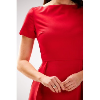 Elegantna rdeča obleka s kratkimi rokavi