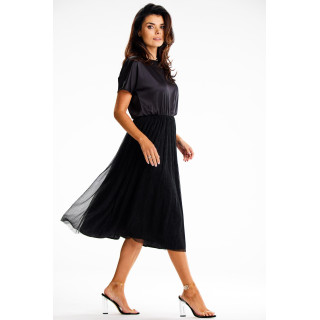 Črna midi obleka z elastiko v pasu