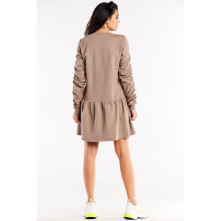 Ženska bež ohlapna obleka z volanom