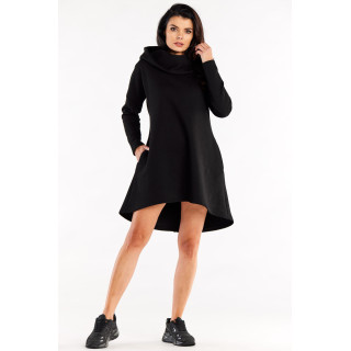 Trapezasta črna obleka s kapuco