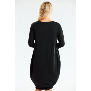 Črna trenirka z žepi