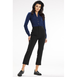 Oprijeta ženska srajca v temno modri barvi