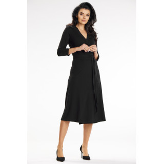 Ženska črna midi obleka s pasom