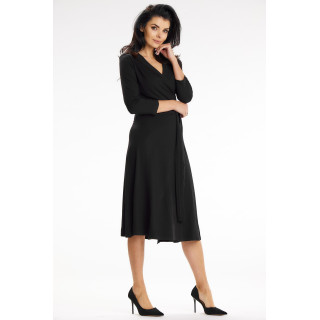 Ženska črna midi obleka s pasom