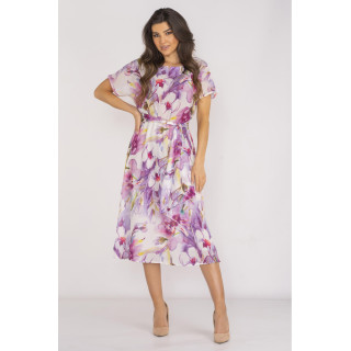 Vijolična obleka s cvetovi in pasom