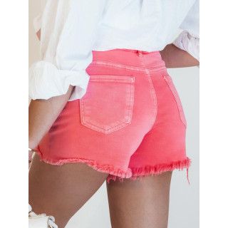 Rožnate ponošene ženske kratke hlače