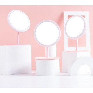 Roza ogledalo na stojalu