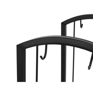 Leseno stojalo z orodjem