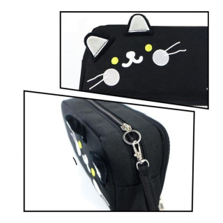 Črna dvokomorna peresnica z mačko