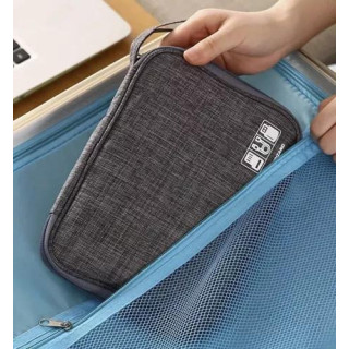 Organizator kablov v sivi barvi