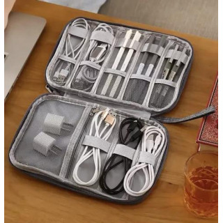 Organizator kablov v sivi barvi