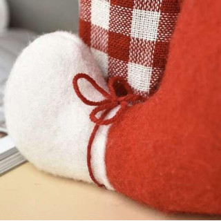 Božični škratek z vrečko za steklenice