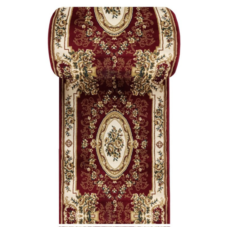 Rdeča preproga z vzorcem