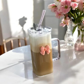 Skodelica pravokotna s pentljo, pokrovom in slamico - 400 ml