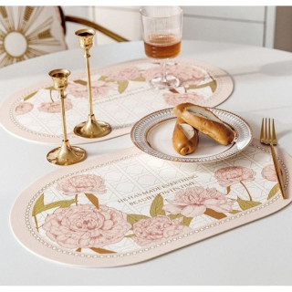 Pralna namizna podloga z rožicami