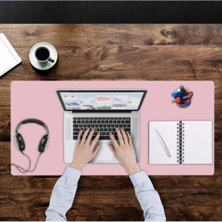 Dvostranska nepremočljiva namizna podloga v roza-krem barvi