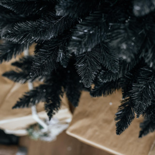 Božično drevo iz črne goste smreke - 220 cm