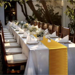 Saten namizni tekač zlate barve - 900x36 cm