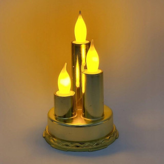 Trojna sveča v zlati barvi
