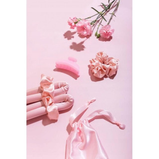 Črn satenast valj za kodranje las