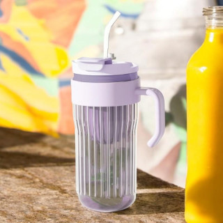 Vijolična skodelica iz rebrastega stekla s cedilom in slamico - 550 ml