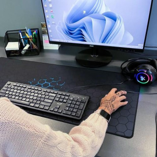 Vodotesna igralna podloga za miško in tipkovnico