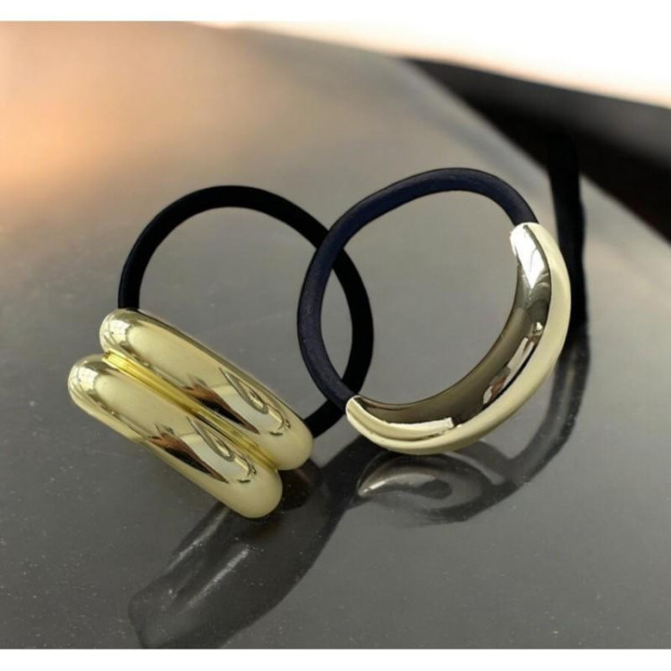 Komplet gumic z zlato aplikacijo