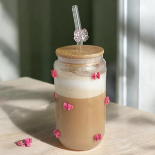 Steklena skodelica z roza pentljami - 460 ml