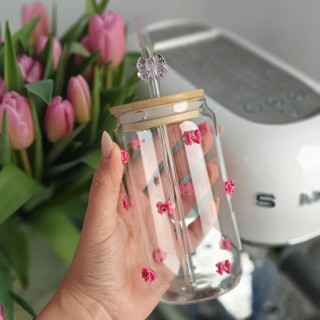 Steklena skodelica z roza pentljami - 460 ml