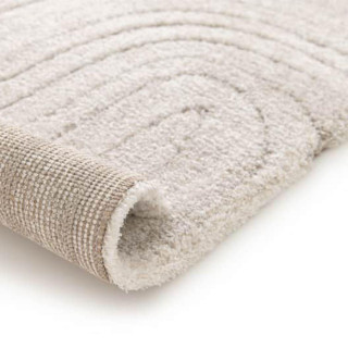 Moderna bež preproga z vzorcem