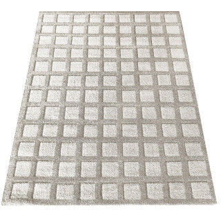 Bež preproga z geometrijskim vzorcem