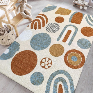 Pisana otroška preproga z geometrijskimi vzorci