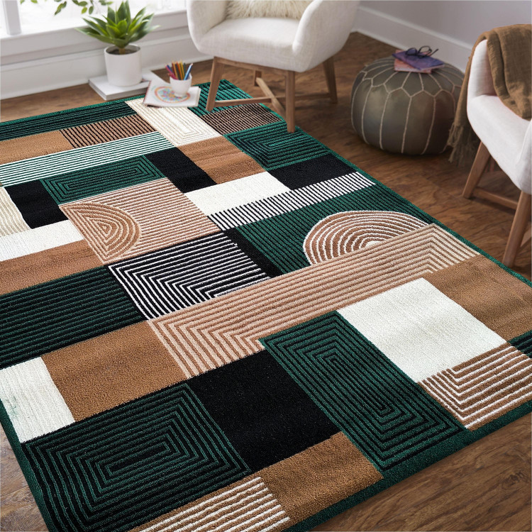 Zelena preproga z vzorcem