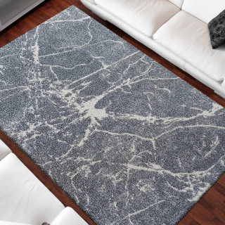 Siva preproga z vzorcem marmorja