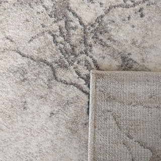 Bež preproga z vzorcem marmorja