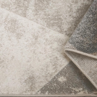 Bež preproga z diamantnim vzorcem