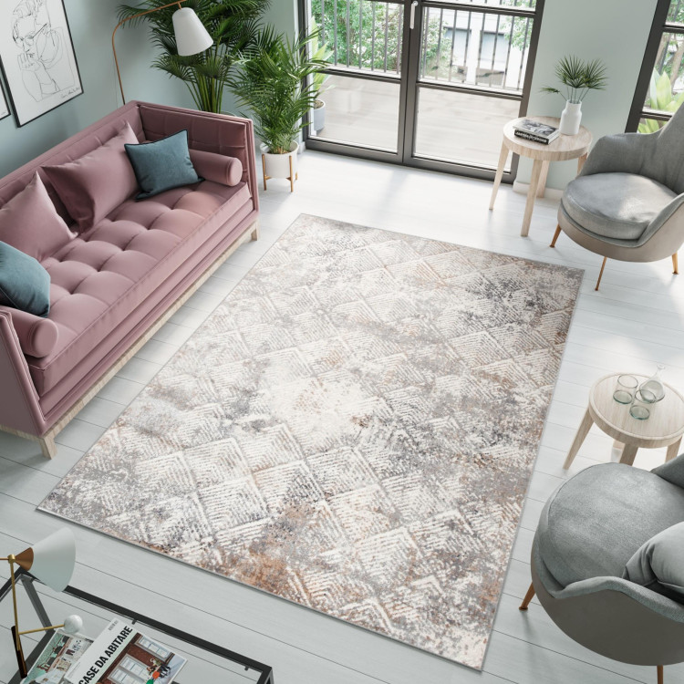 Moderna siva preproga z vzorcem