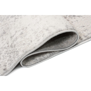 Moderna preproga v nežnih barvah